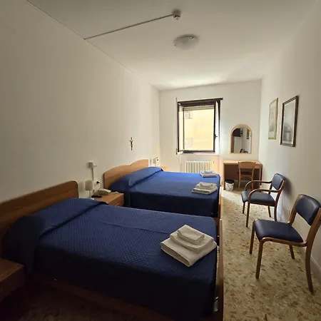 Casa Per Ferie Casa Cabrini Hotel *