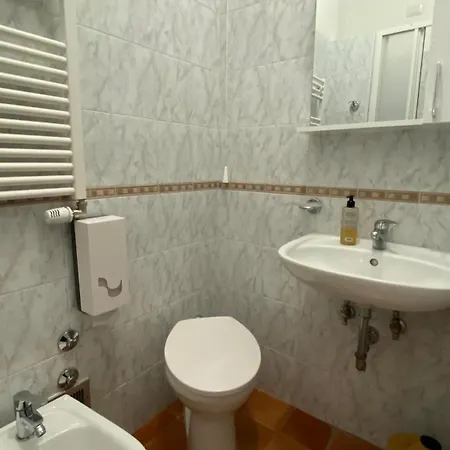 Hotel Casa Per Ferie Casa Cabrini *